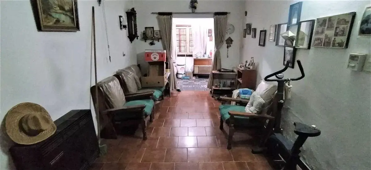 Casa en venta c/ cochera en Morón 5