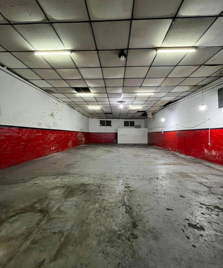 Local comercial en alquiler ubicado en Villa Luzuriaga