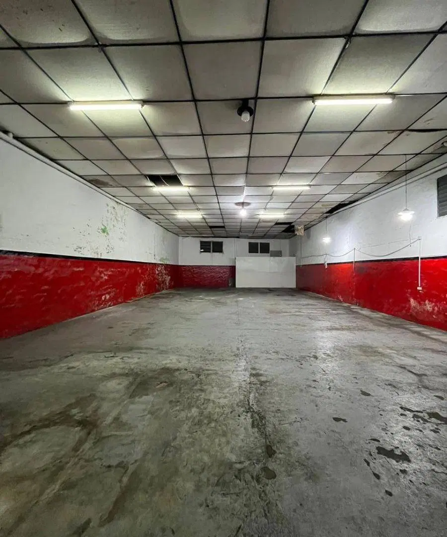 Local comercial en alquiler ubicado en Villa Luzuriaga 4