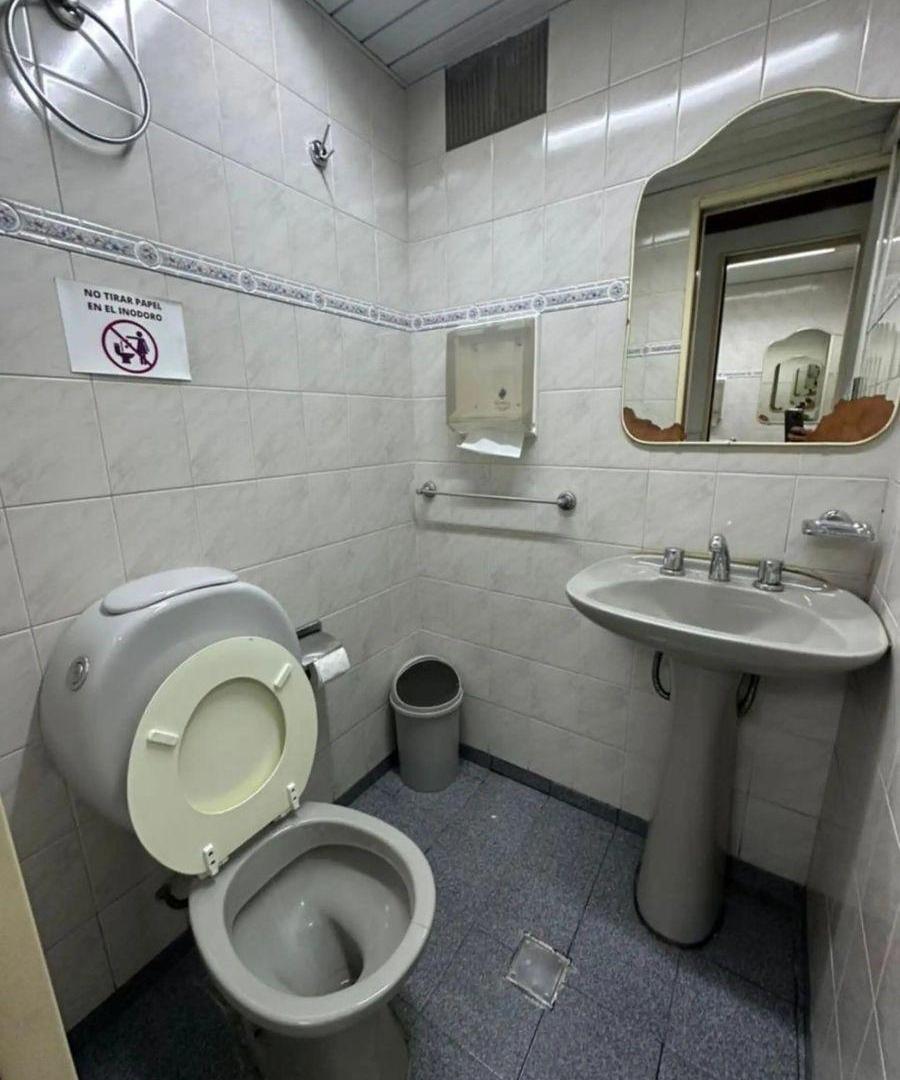 Foto de Local comercial en alquiler ubicado en Ramos Mejía, imagen 5
