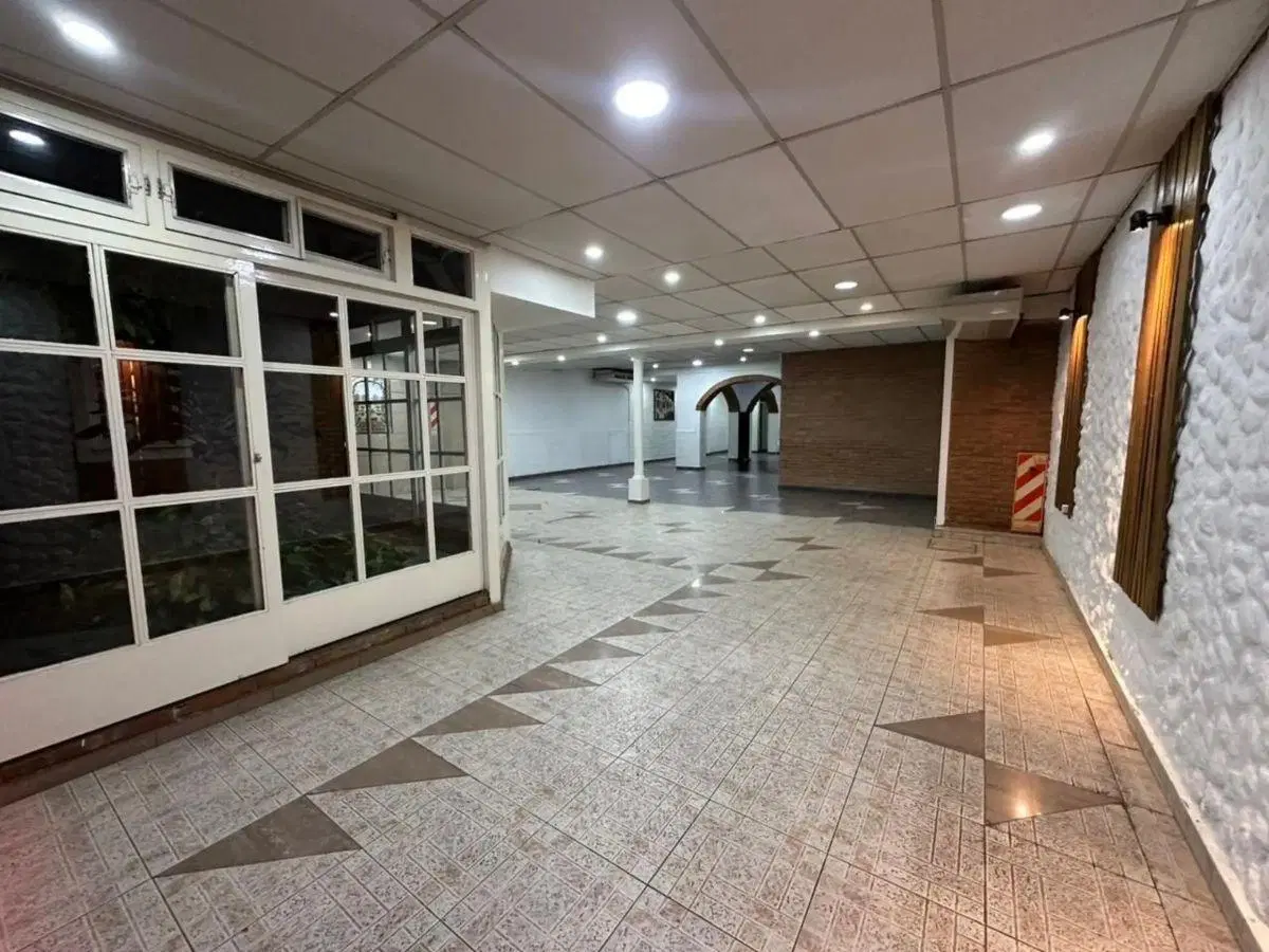 Local comercial en alquiler ubicado en Ramos Mejía 3