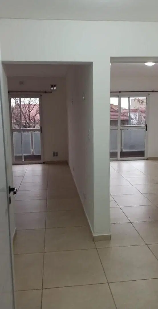 Departamento en alquiler de 1 dormitorio en Morón 2