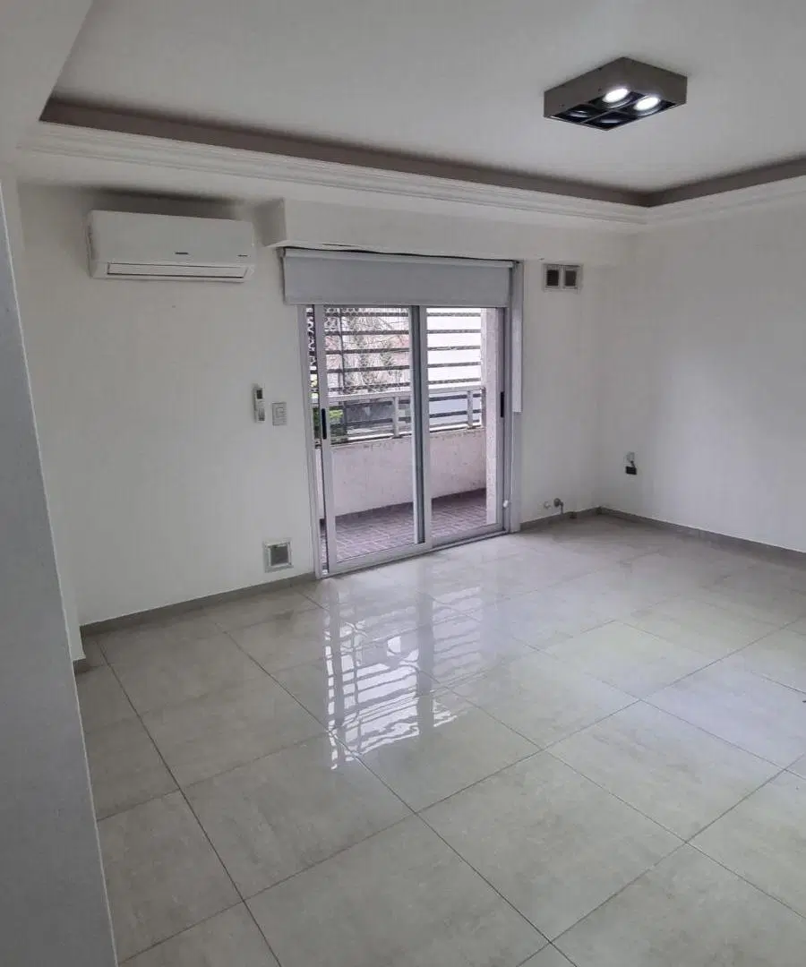 Departamento en alquiler c/ cochera en San Justo 5