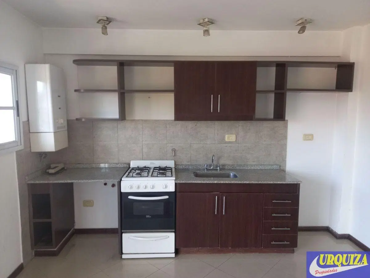 Departamento en alquiler de 1 dormitorio c/ cochera en Haedo 2