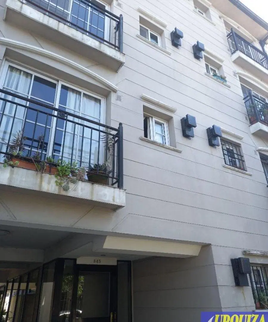 Departamento en alquiler de 1 dormitorio c/ cochera en Haedo 4