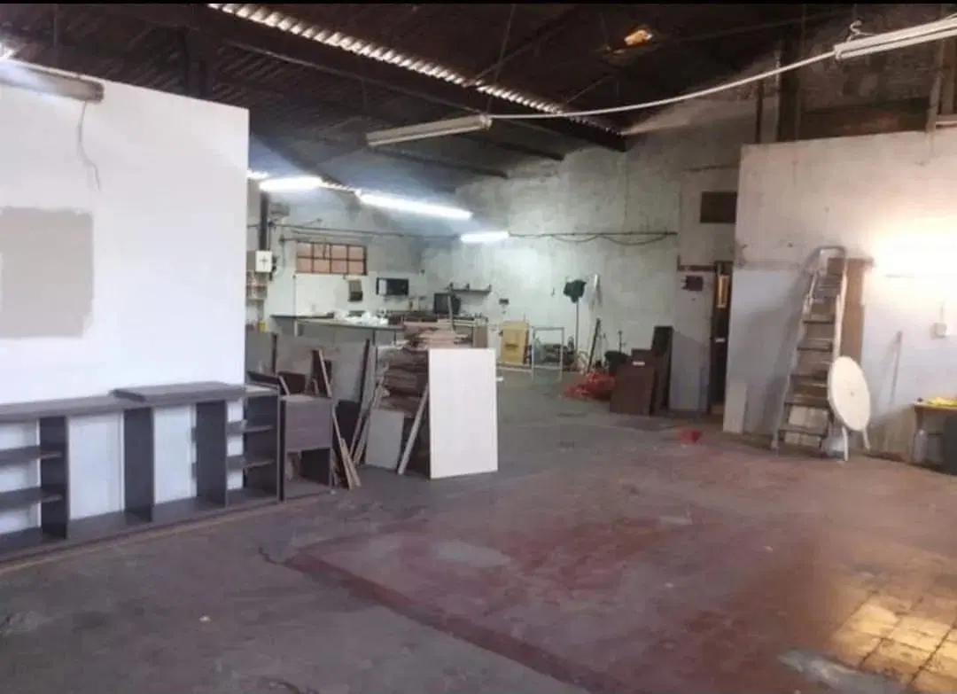 Depósito en alquiler de 500m2 ubicado en Ramos Mejía 3