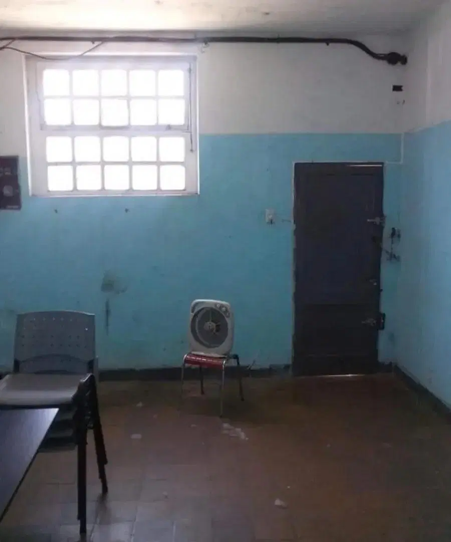 Depósito en alquiler de 500m2 ubicado en Ramos Mejía 4
