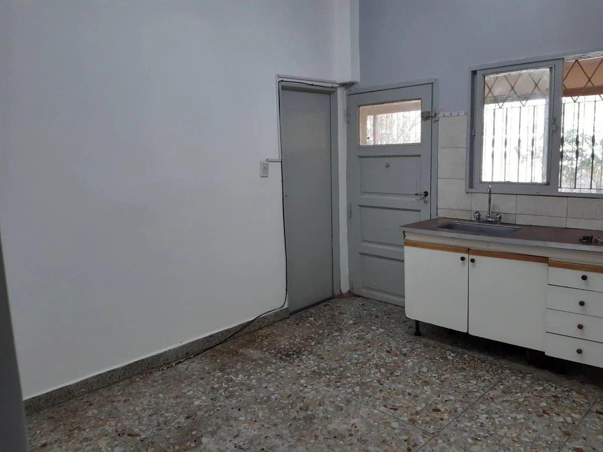 Foto de ALQUILER CASA 3 AMB EN VILLA LUZURIAGA, imagen 1