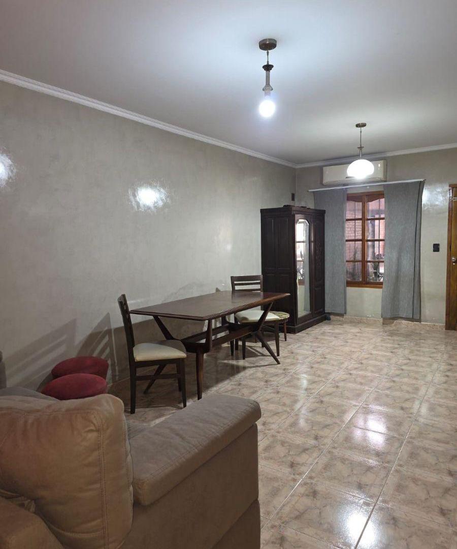 Foto de ALQUILER TRIPLEX 3 AMBIENTES CON PATIO Y COCHERA EN MORON, imagen 4