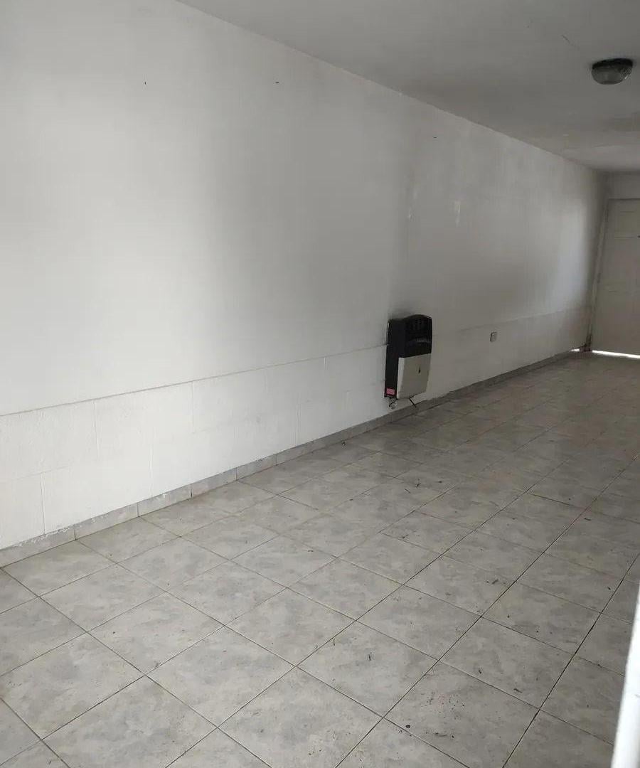 Foto de Dúplex en alquiler 3 ambientes c/ cochera en Ituzaingó, imagen 2