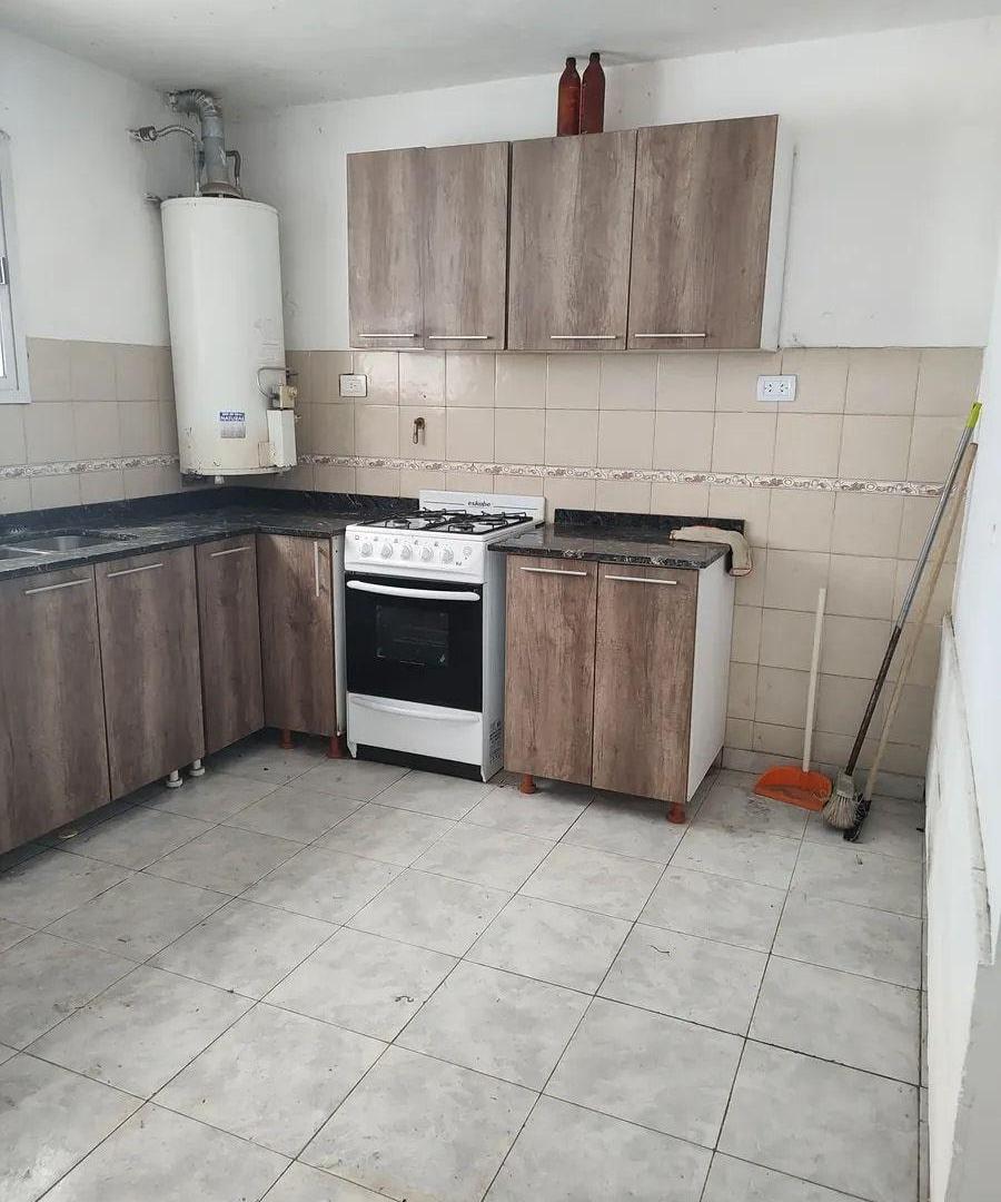 Foto de Dúplex en alquiler 3 ambientes c/ cochera en Ituzaingó, imagen 3