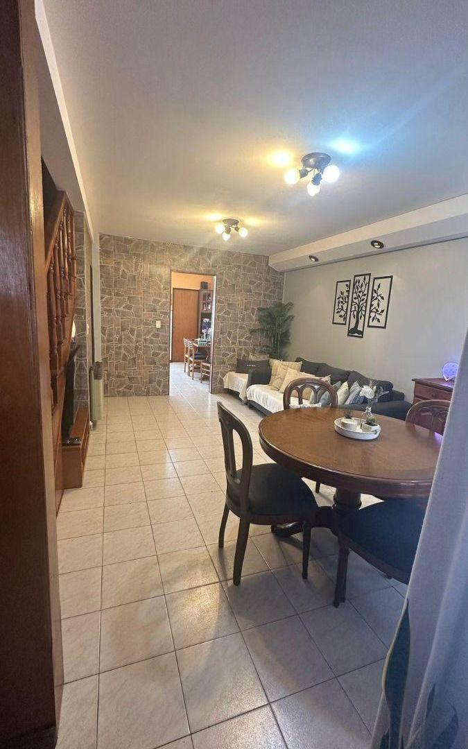 Foto de Dúplex en venta c/ cochera en San Justo, imagen 1