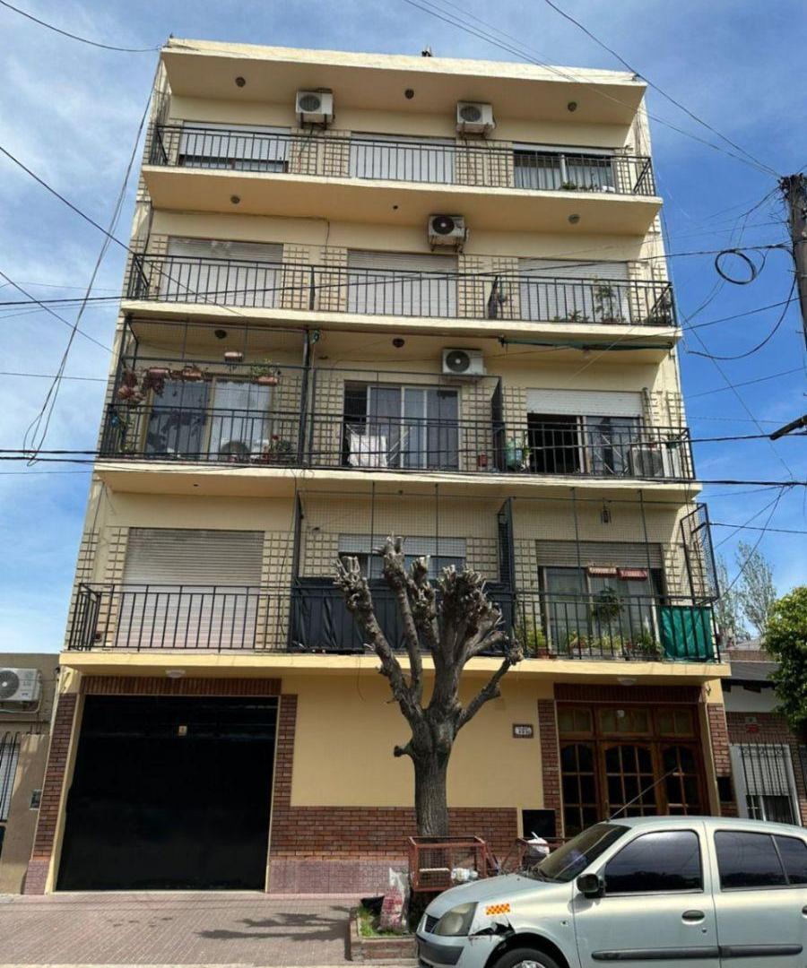 Foto de VENTA MONOAMBIENTE AL FRENTE CON BALCON EN HAEDO, imagen 1