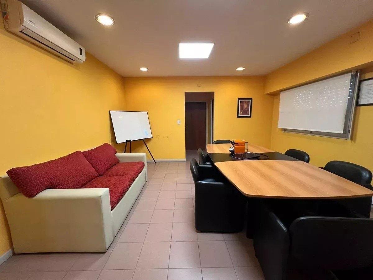 Foto de Galpón en venta de 700m2 ubicado en Castelar, imagen 1