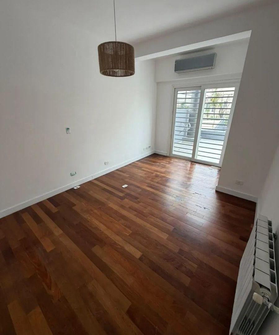 Foto de Exclusiva casa minimalista en venta en Ramos Mejía – 6 amb con galeria, imagen 4