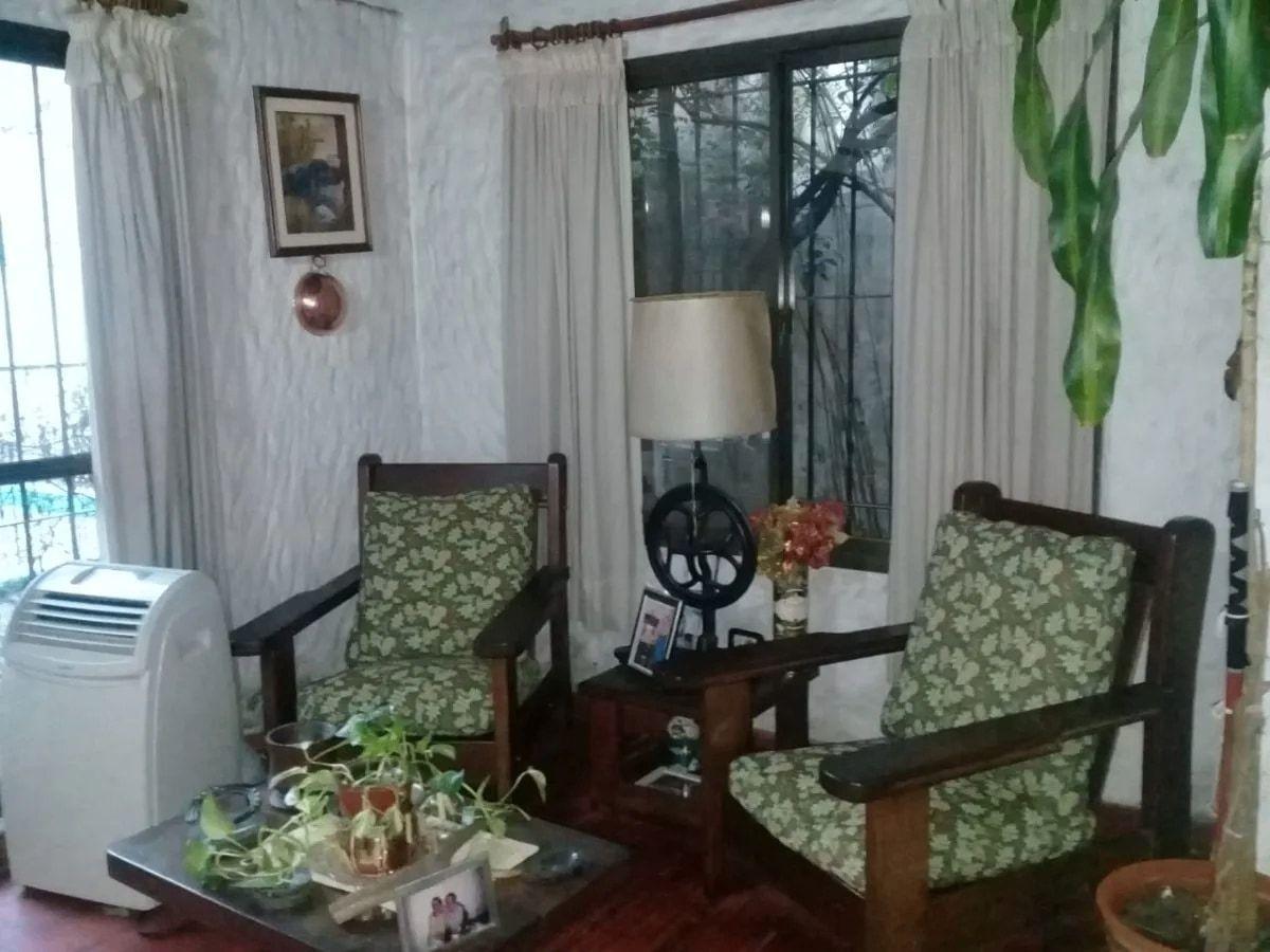 Foto de Chalet en venta con 4 dormitorios en 2 plantas con cochera y patio en, imagen 4