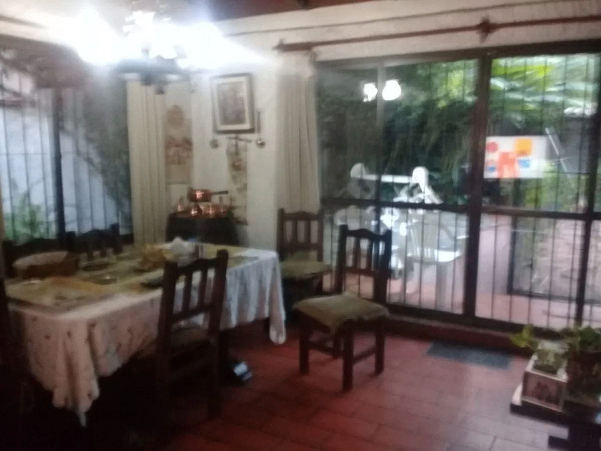 Foto de Chalet en venta con 4 dormitorios en 2 plantas con cochera y patio en, imagen 2