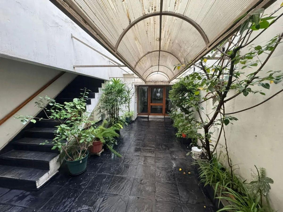 Foto de Departamento 3 ambientes en venta con balcón y cochera en Ramos Mejía, imagen 2