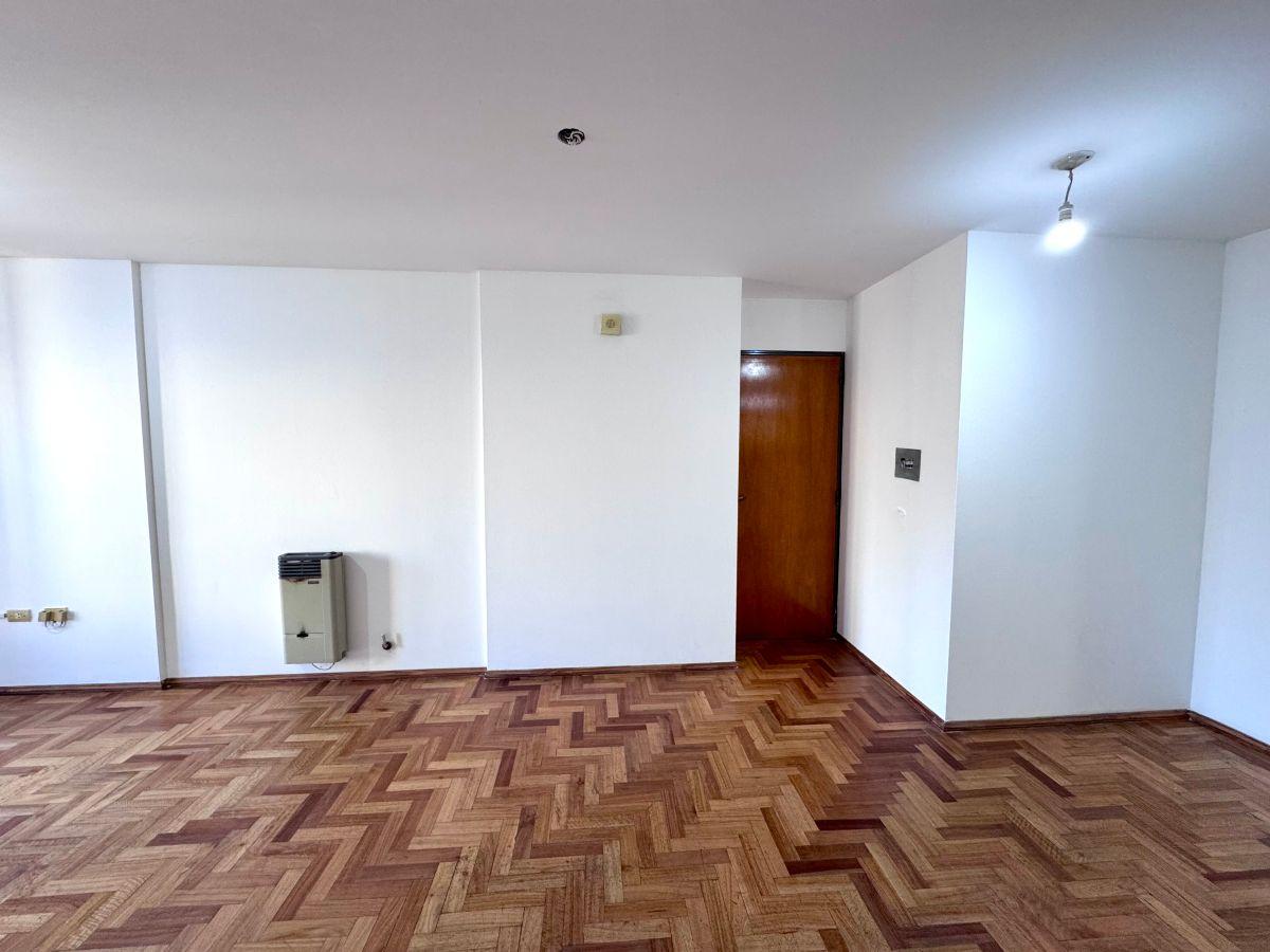 Foto de VENTA - Av. Colon esquina Cañada - Piso 10 - Frente, imagen 4