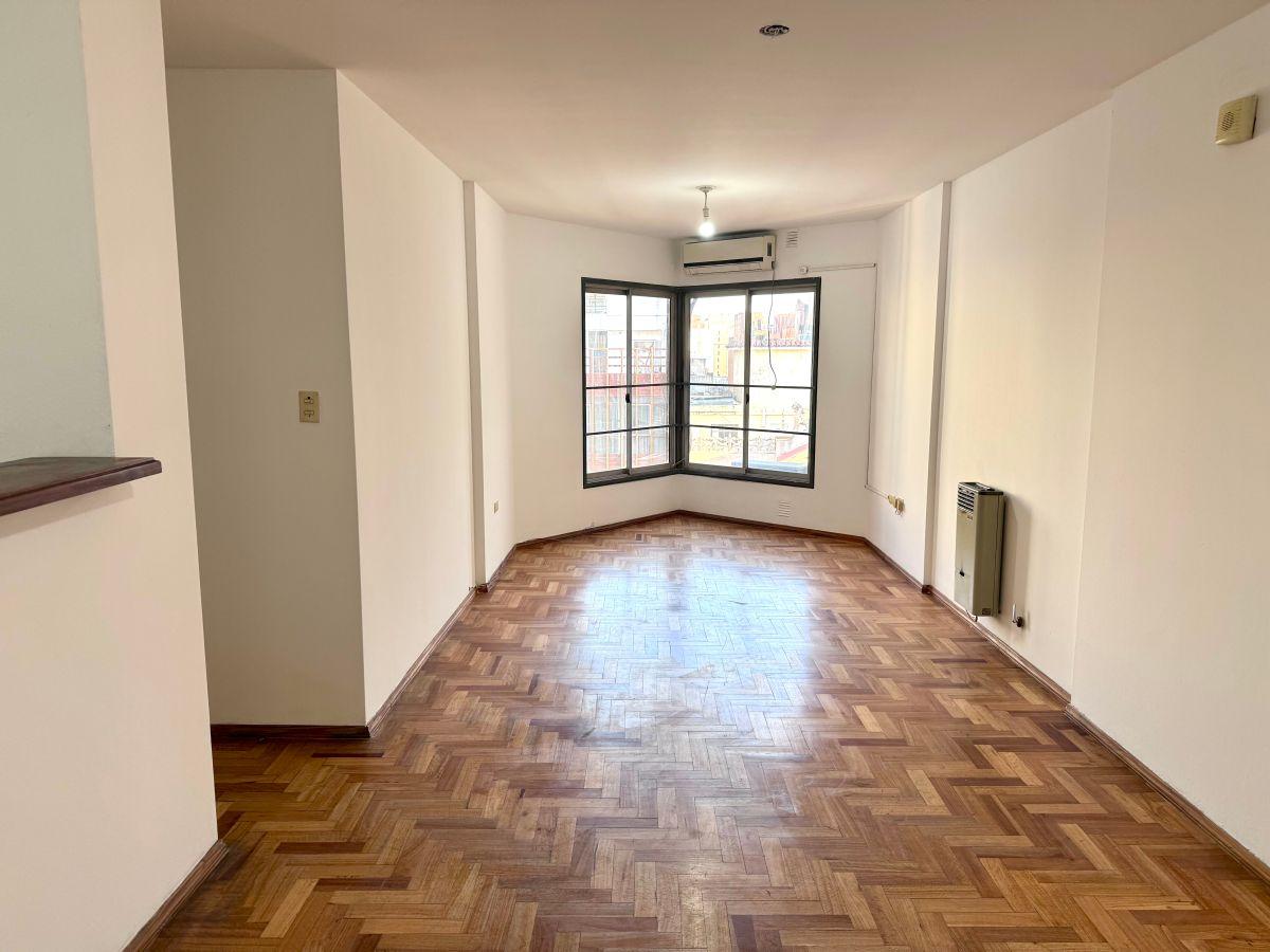 Foto de VENTA - Av. Colon esquina Cañada - Piso 10 - Frente, imagen 1