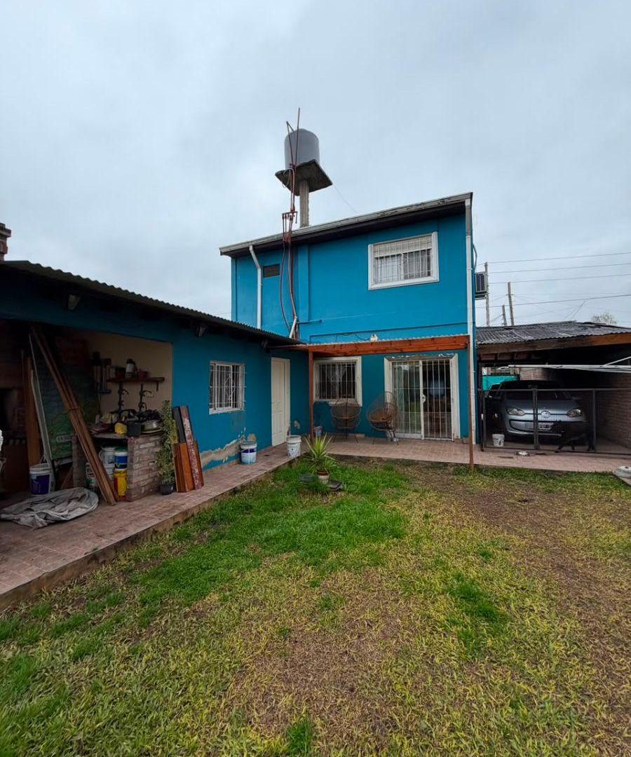 Foto de Venta Casa 4 Amb Moreno La Reja Lote 471m2, imagen 1