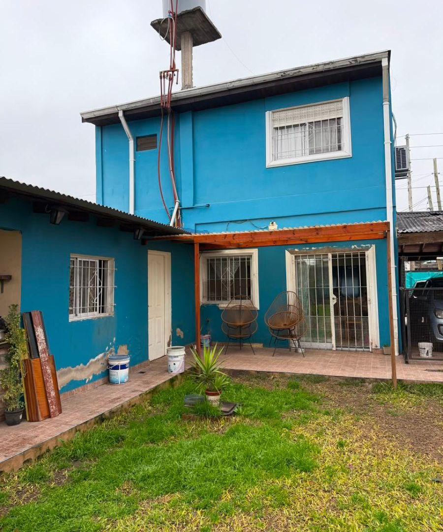 Foto de Venta Casa 4 Amb Moreno La Reja Lote 471m2, imagen 2