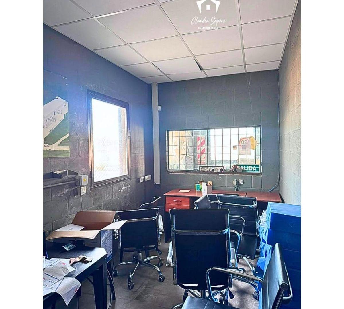 Foto de Galpon Deposito Bodega Comercial, 750mts Y Oficinas, Ideal Corralon Y, imagen 2