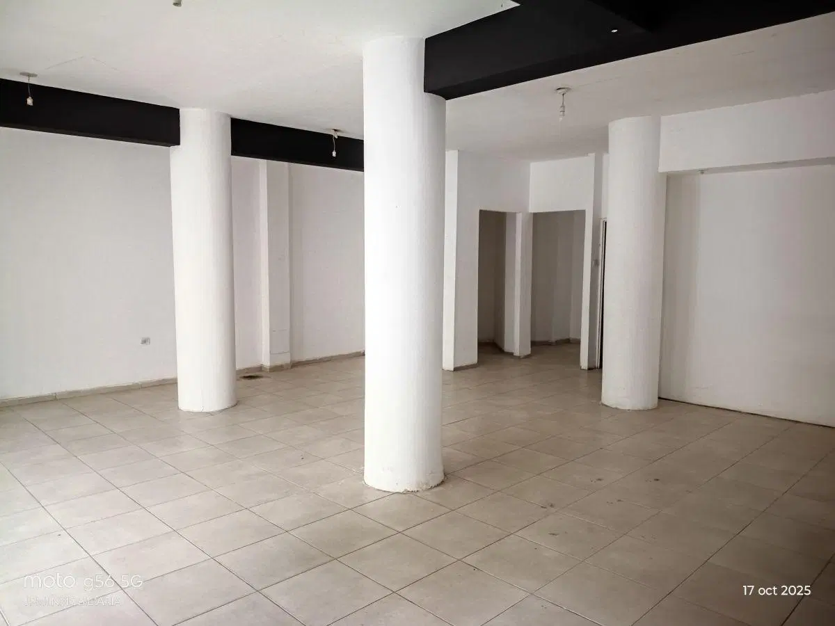 VENDO - GRAN LOCAL COMERCIAL, APTO GASTRONOMICO!!! 4
