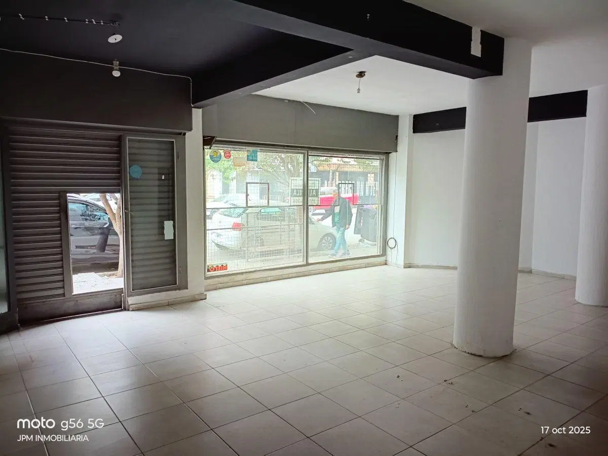 VENDO - GRAN LOCAL COMERCIAL, APTO GASTRONOMICO!!! 5