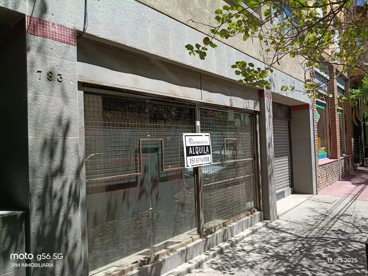 VENDO - GRAN LOCAL COMERCIAL, APTO GASTRONOMICO!!! 1