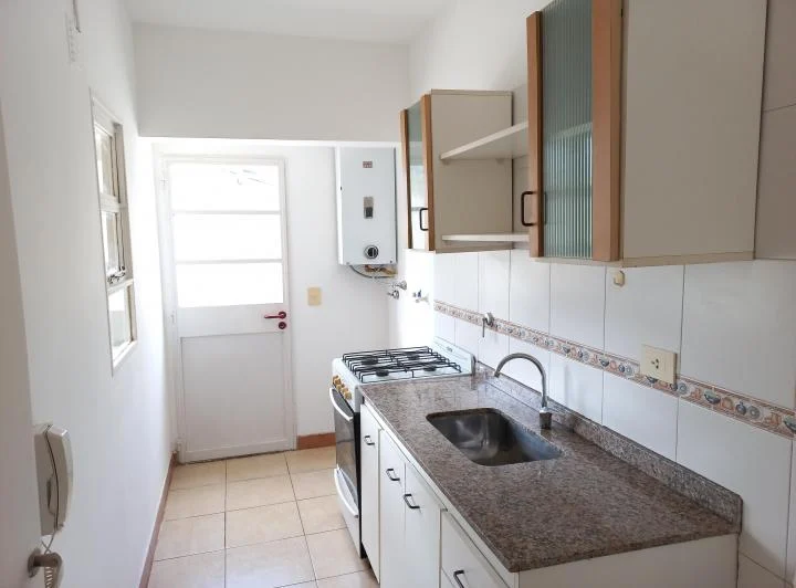 Dueño alquilo muy lindo 2 ambientes en piso 3 con gran terraza 3
