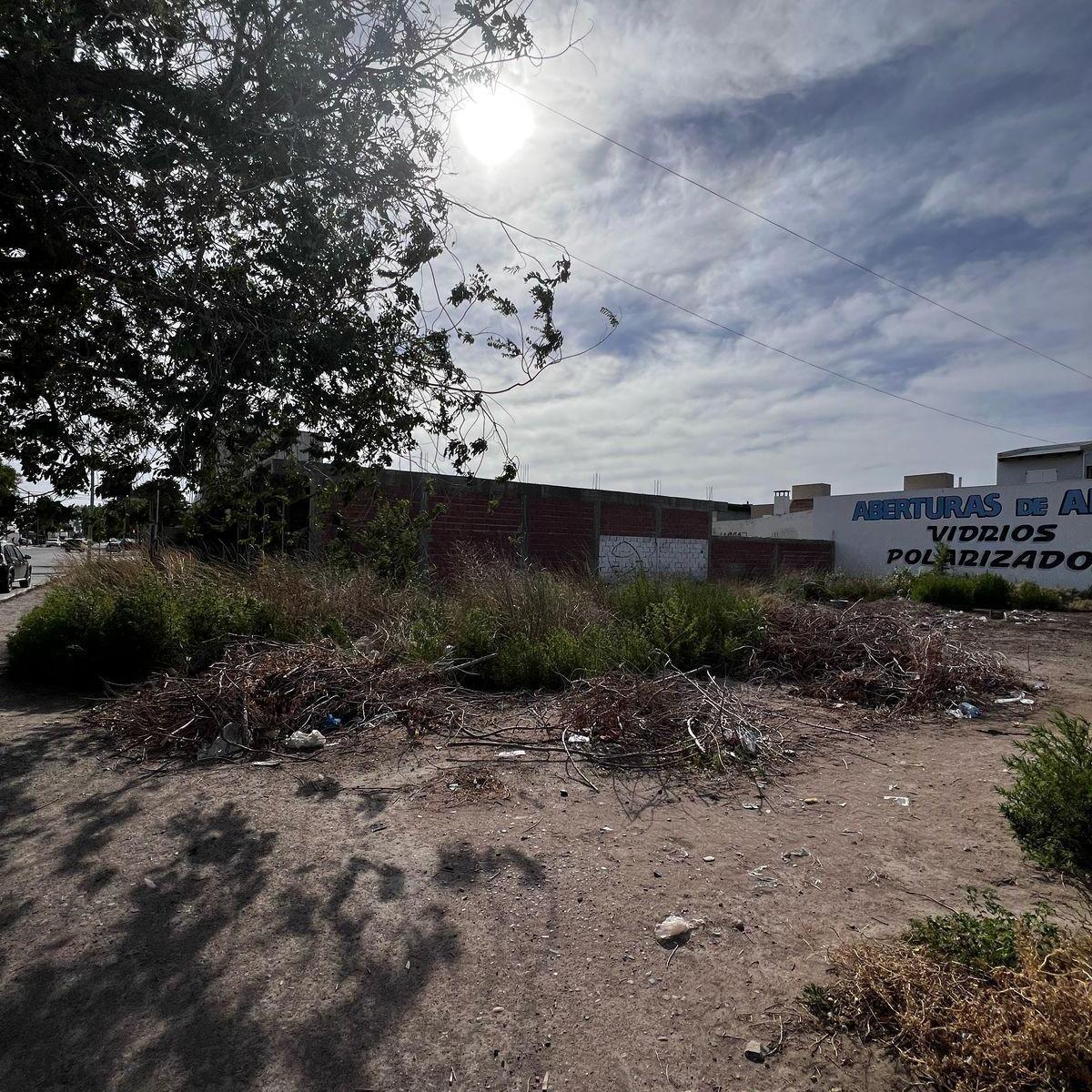 Lote Terreno - 450 m - Caseros y Guatemala - Zona Netamente Comercial 3