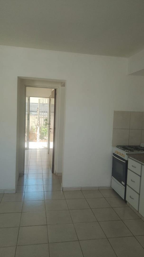 Foto de Departamento en ALQUILER - 1 dorm. - b° Jardín, imagen 4