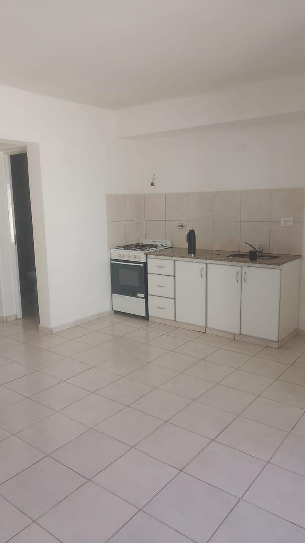 Foto de Departamento en ALQUILER - 1 dorm. - b° Jardín, imagen 2