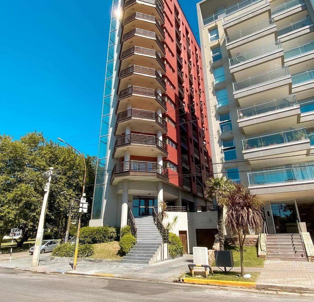 Dpto 4 Amb. Golf Playa Grande 1
