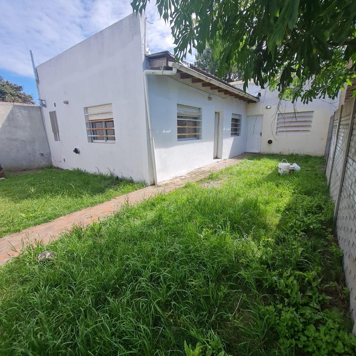 CASA en 115 entre 523 y 524