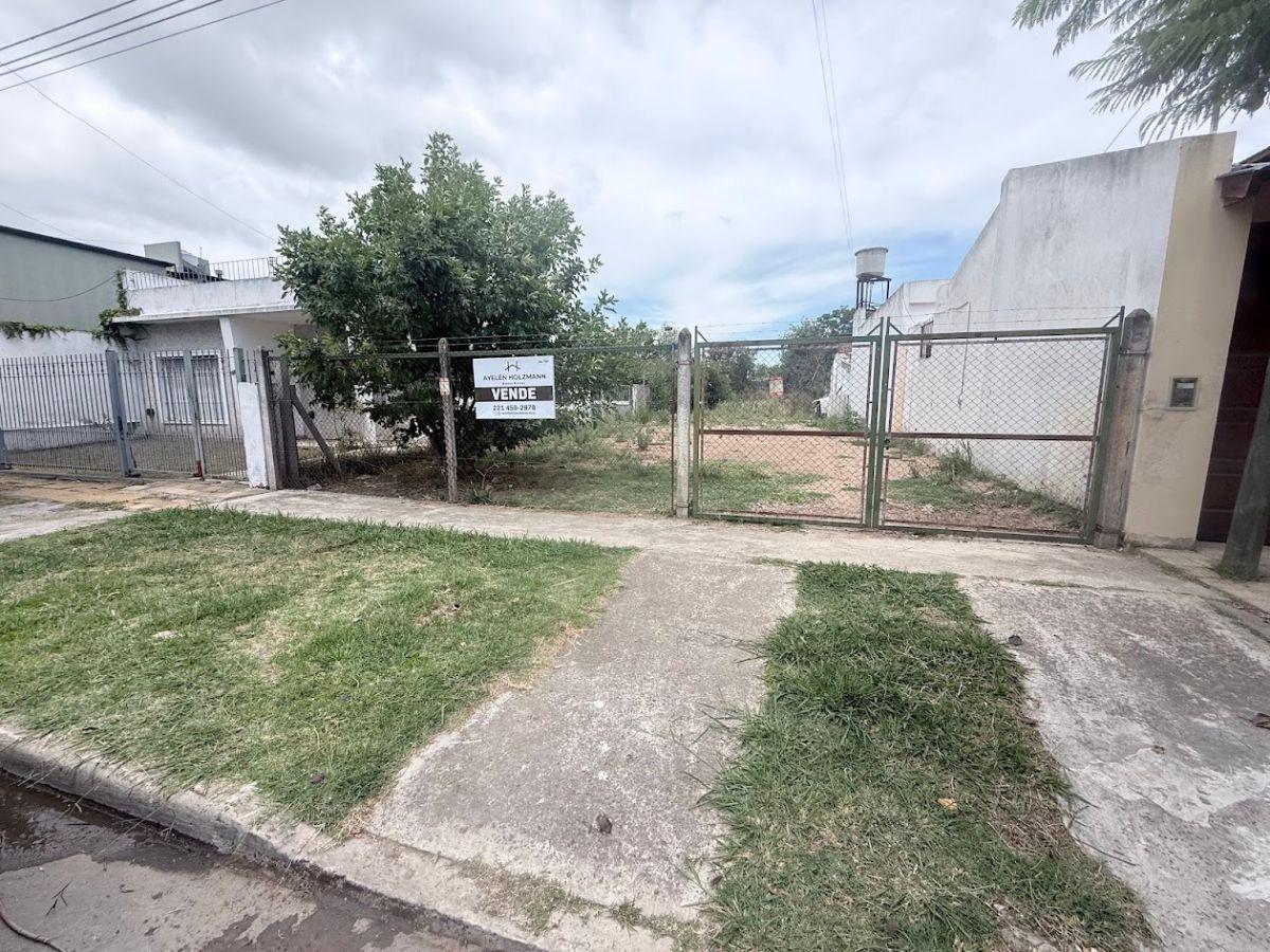 TERRENO EN VENTA 166 ENTRE 18 Y 19