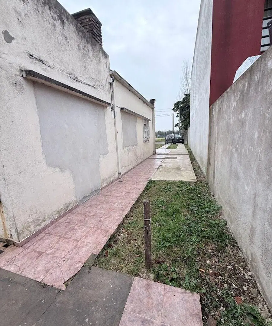 DEPOSITO EN ALQUILER EN 489 ENTRE 31 Y 31A. 5