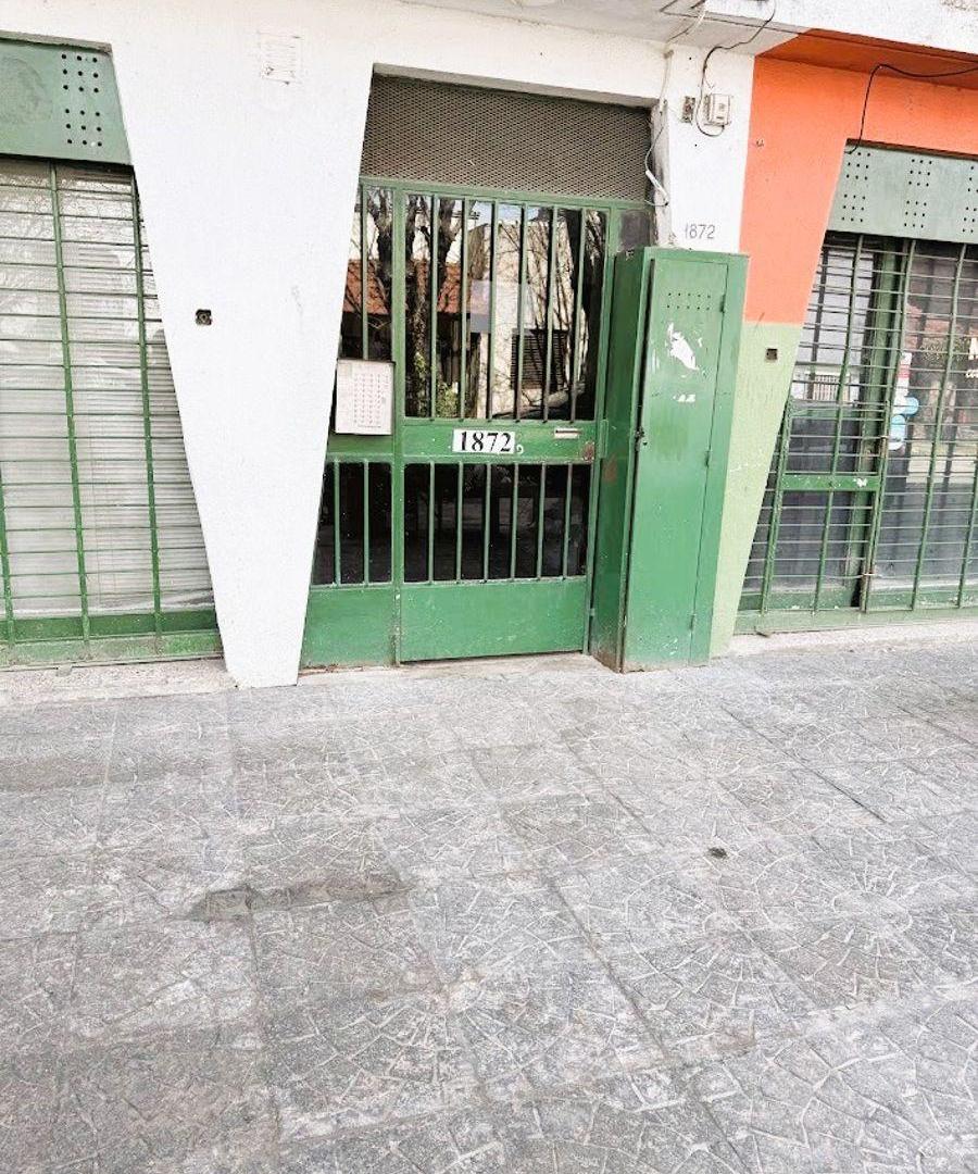 Foto de DEPARTAMENTO EN VENTA 2 AMB AL FRENTE, IDEAL INVERSIÓN |, imagen 2