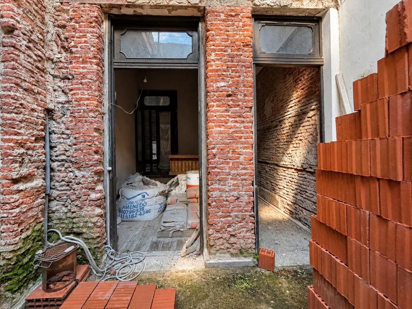 Foto de CASA DE FINES DEL SIGLO XIX EN LOTE PROPIO, imagen 1