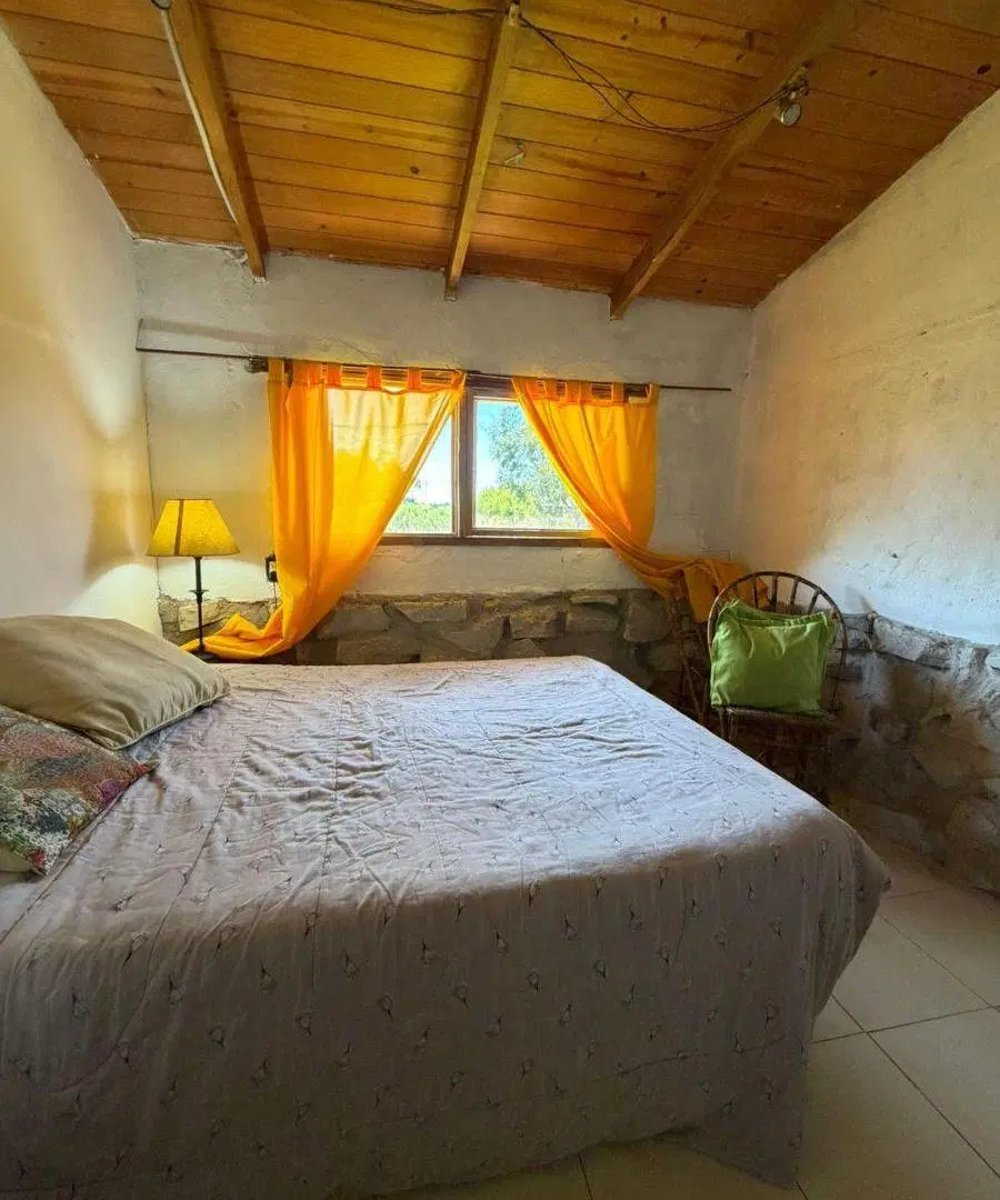 Casa estilo cabaña de 2 Ambientes en Chapadmalal con gran terreno 2