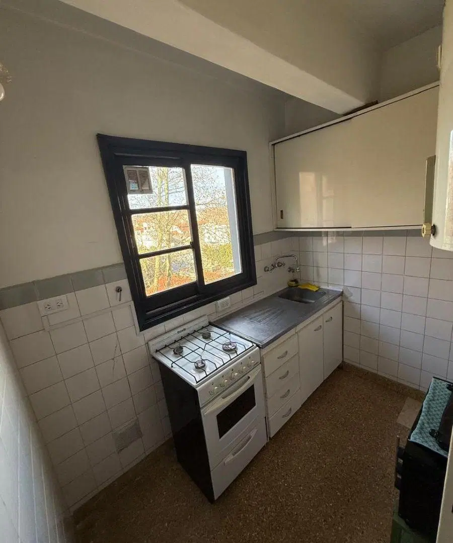 Departamento en Venta en Zona Güemes! 2 Ambientes con 2 Balcones a la Calle 3