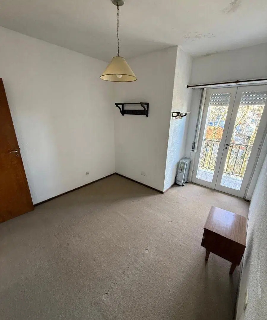 Departamento en Venta en Zona Güemes! 2 Ambientes con 2 Balcones a la Calle 4