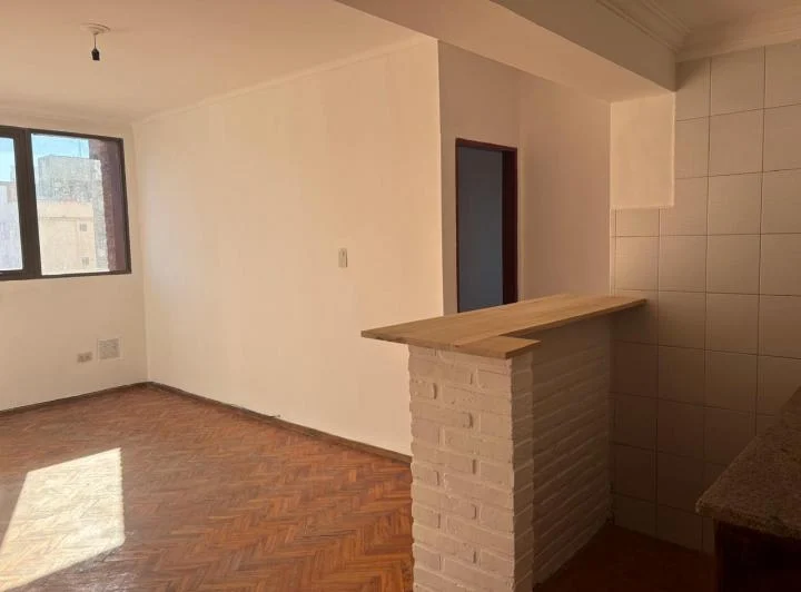 Alquiler de departamento sobre peatonal Sur Santa Fe 3
