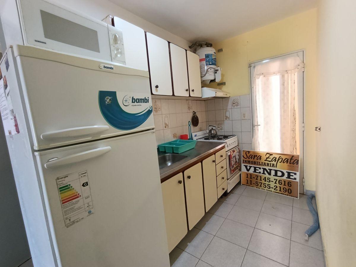 Foto de 4 TRIPLEX 4 AMBIENTES EN BLOCK A 2 CUADRAS DEL MAR en MAR DEL TUYÚ, imagen 2