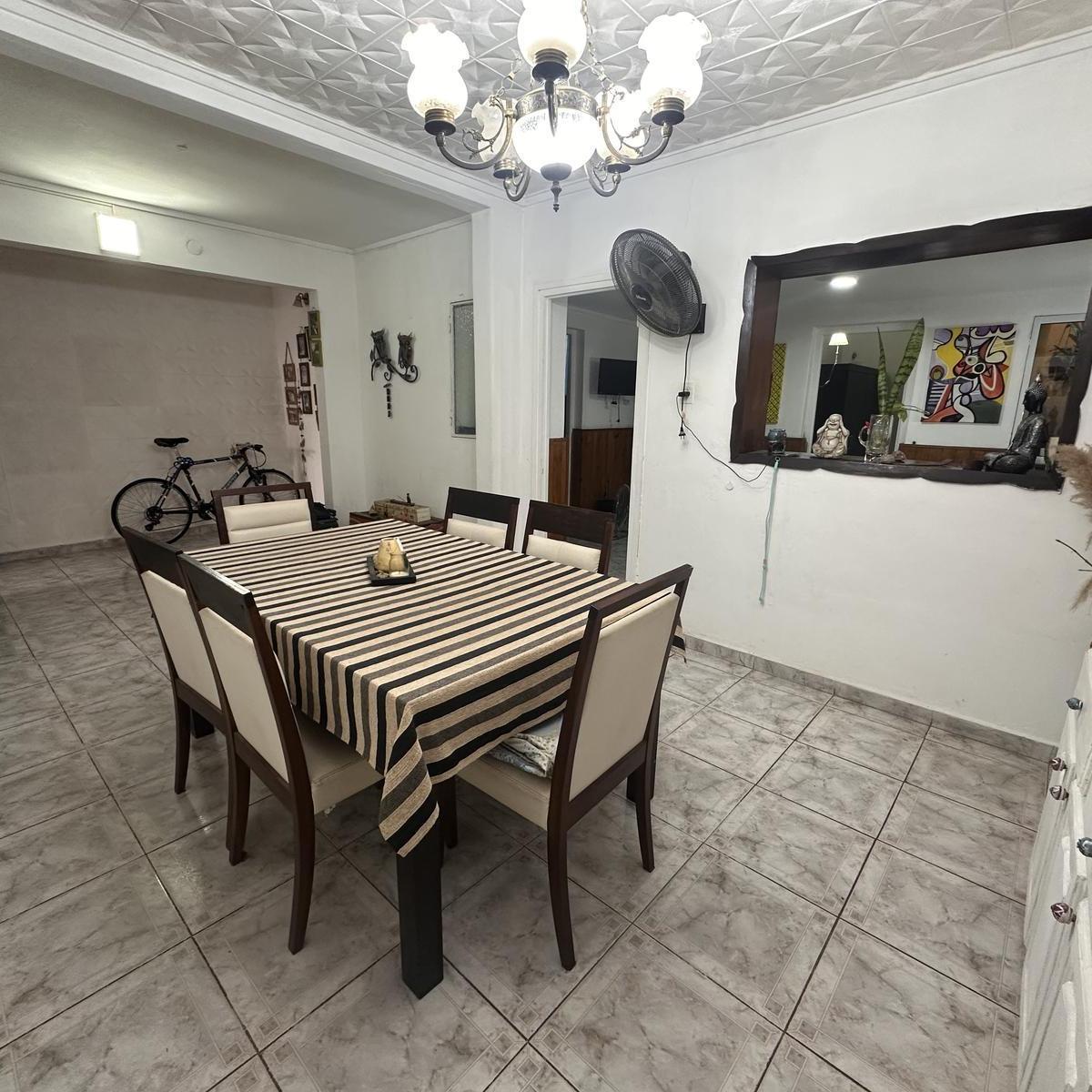 Casa Interna en Pleno Centro - 3 Domitorios - Patio 1