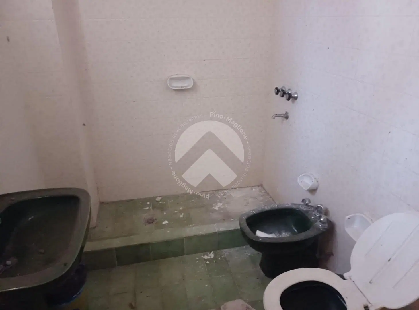 CAMPO C/CASA A REFACCIONAR - RECREO 5