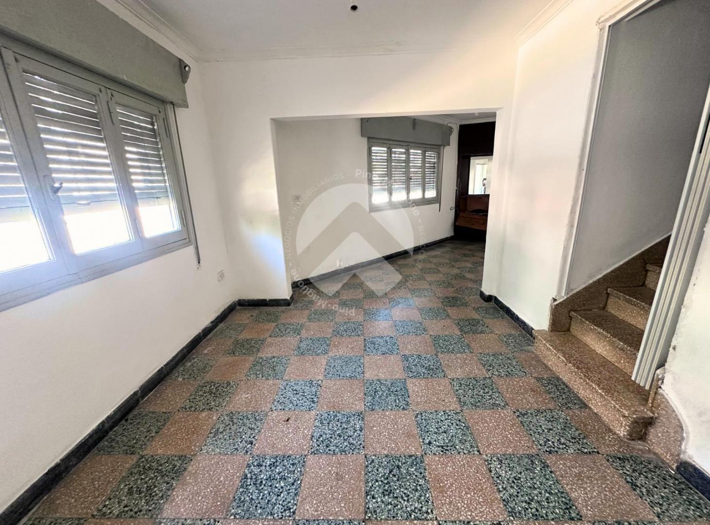 Foto de CASA DE 3 DORMITORIOS Y COCHERA EN BARRIO RECOLETA, imagen 1