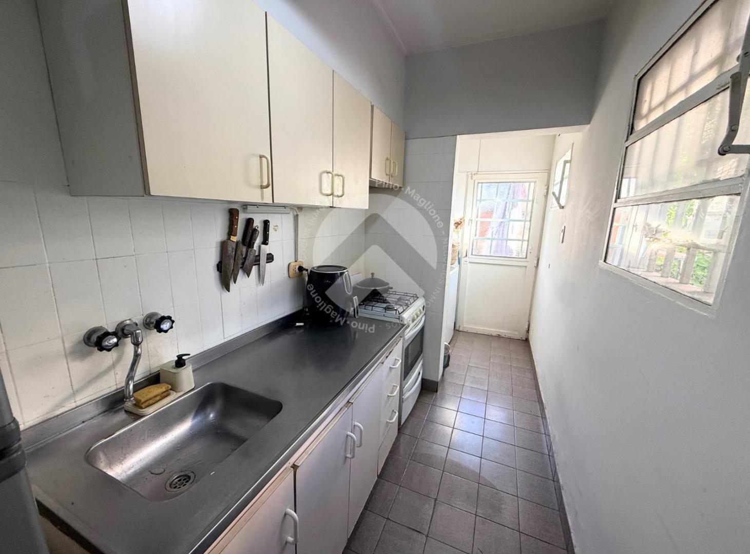 Foto de CASA AL FRENTE DE 2 DORMITORIOS CON PATIO Y PARRILLERO, imagen 5