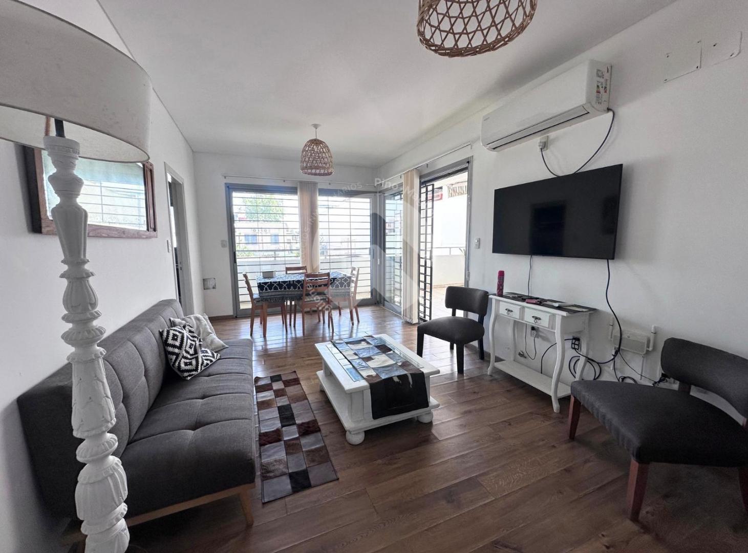 Foto de DPTO SOBRE BOULEVARD CON TERRAZA PROPIA, imagen 1